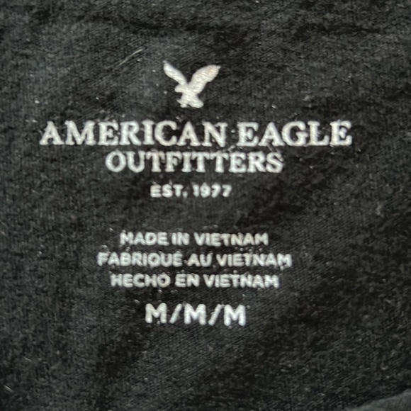 Graphic T-shirt - Picture 4 of 4